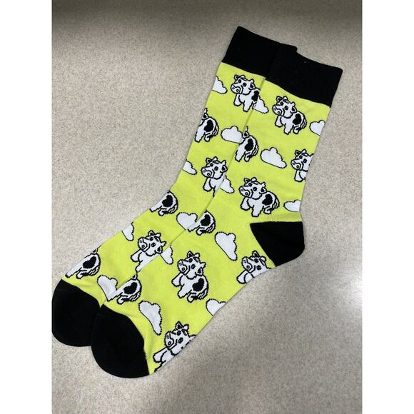 New In Package-Crazy Socks Cow/Clouds Lime Green Background. Fits Shoe Size 5-10 - Picture 1 of 5